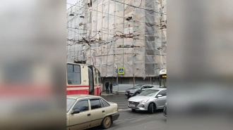 Каршеринг влетел в трамвай  на перекрестке улиц Академика Лебедева и Комсомола 