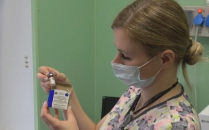 За минувшие сутки 131 человек в Петербурге вакцинировались "КовиВаком" 