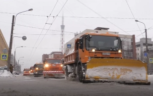 За сутки с улиц Петербурга вывезли более 4 тысяч кубометров снега