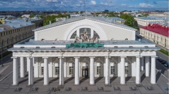 Стало известно, что через полгода стройка в здании Биржи может остановиться