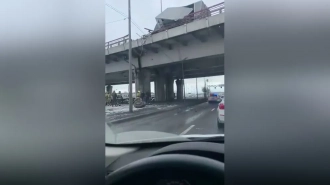 На Пулковском шоссе произошло серьезное ДТП с фурой