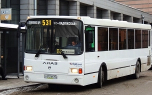 Ленинградские автобусы возвращаются к метро "Ладожская" 