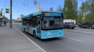В Ломоносове и Петергофе автобусные маршруты подстроили под расписание электричек