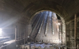 Строительство "коричневой ветки" метро Петербурга закончено почти на 50%