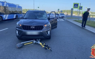 На проспекте Героев водительница Hyundai сбила девятиклассника на электросамокате