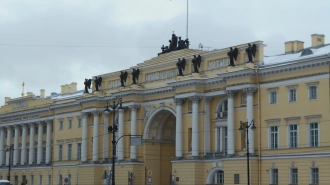 В Петербурге 23 марта объявили "желтый" уровень опасности из-за сильного ветра