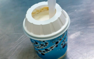 В петербургском "Макдоналдсе" стартовал проект по отказу от пластиковых крышек для мороженого