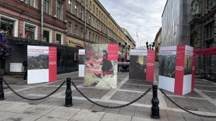 До 28 мая петербуржцы могут посетить тематическую выставку "Час мужества. Великой Победе посвящается"