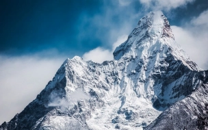 Гора Маттерхон в Альпах покачивается раз в две секунды 