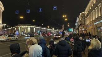 Станцию метро "Гостиный двор" закрыли на вход и выход