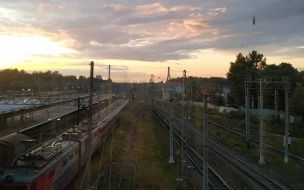 Между Петербургом и Москвой запустят дополнительные поезда