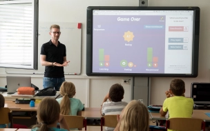 Для подготовки российских учителей планируют использовать технологии КВН