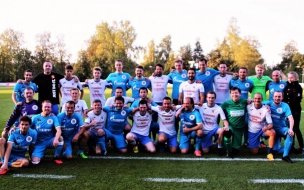 В Рощино состоялся футбольный матч между местной командой и сборной артистов Петербурга