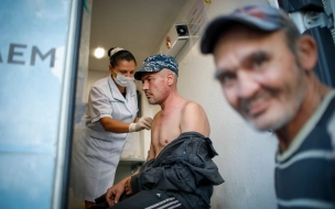 Петербуржцы могут предъявить охотничий или военный билет для вакцинации против COVID-19
