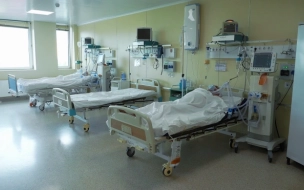 За сутки с коронавирусом госпитализировали 360 петербуржцев
