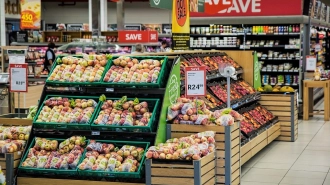 Цены на продукты могут вырасти по всему миру из-за санкций ЕС против Белоруссии 
