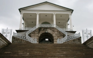 Экскурсия в Пушкин: посещение Екатерининского парка, дворца и Янтарной комнаты