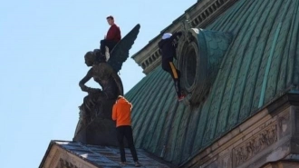 В Петербурге завели уголовное дело на организаторов экскурсий по крышам 