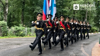 На Серафимовском кладбище простились с подполковником Беркутовым, погибшим в катастрофе Бе-200 в Турции