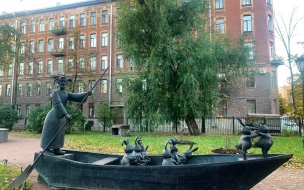 В Некрасовском саду неожиданно появилась скульптурная композиция "Дед Мазай и зайцы" 