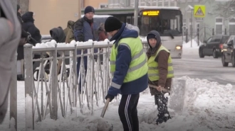 В субботу из Петербурга вывезли 23 тыс. "кубов" снега