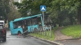 Лазурный автобус вылетел на встречку и протаранил ...