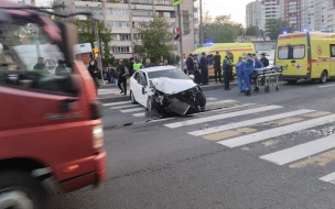 На Софийской улице произошло жесткое ДТП с легоквушкой и автобусом