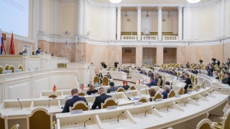 Выдающиеся петербуржцы будут получать каждый месяц по 30 тысяч рублей к пенсии