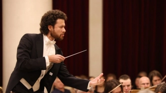 Новым дирижёром Академического оркестра петербургской филармонии станет Димитрис Ботинис