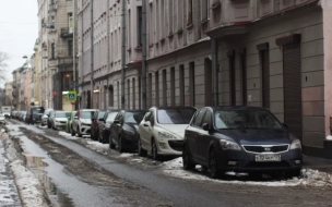 Загруженность улиц Петербурга в зоне платной парковки снизилась более чем на 47%