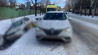 В Стрельне водитель умер за рулем и устроил ДТП