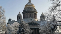 Петербуржцы делятся фотографиями заснеженного города