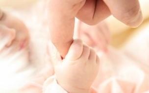 Гранты на соцрекламу многодетных семей предложили депутаты петербургского ЗакСа