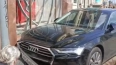 Автомобиль Audi влетел в витрину "Буквоеда" на Невском ...