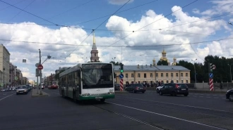 Пассажирский транспорт в Петербурге планируют за три года перевести на природный газ