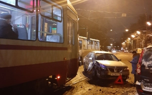 Стали известны районы Петербурга, где водители чаще всего попадают в аварии