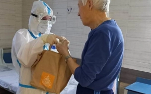 В Покровской больнице стартовал проект особой помощи пожилым пациентам с коронавирусом
