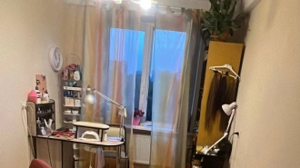 Четырехлетняя девочка выжила после падения с 7-го этажа на улице Черкасова