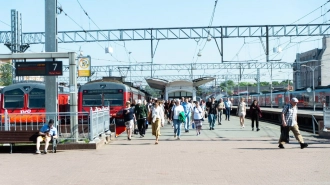 В Петербурге пригородные электрички перевезли за полгода более 47 млн пассажиров