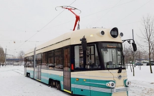 Ретро-трамвай "Довлатов" выехал на петербургские улицы