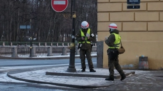 Петербуржцы заметили военных на набережной Фонтанки