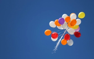 Петербуржцев попросили не использовать воздушные шары на последних звонках и выпускных