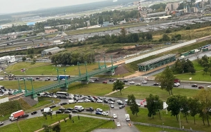 Утром из-за ремонта дорог Пулковское шоссе сковали пробки