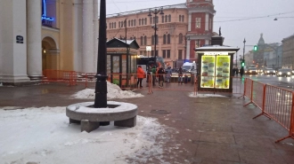 В Петербурге начали выставили ограждения у места проведения митинга за Навального