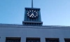 На часы на Финляндском вокзале вернули стрелки