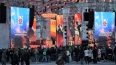 Концерт в честь Дня города на Дворцовой площади посетили ...