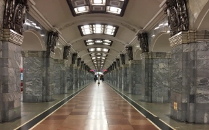 Пассажиропоток в петербургской подземке не вернулся к допандемийному уровню