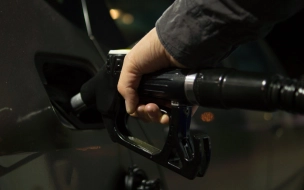 В "Лукойле" назвали условие снижения цен на бензин ...