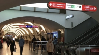На станции метро "Площадь Восстания" останавливался эскалатор