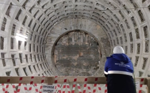 В Петербурге завершилась сбойка тоннелей между станциями "Казаковская" и "Путиловская"